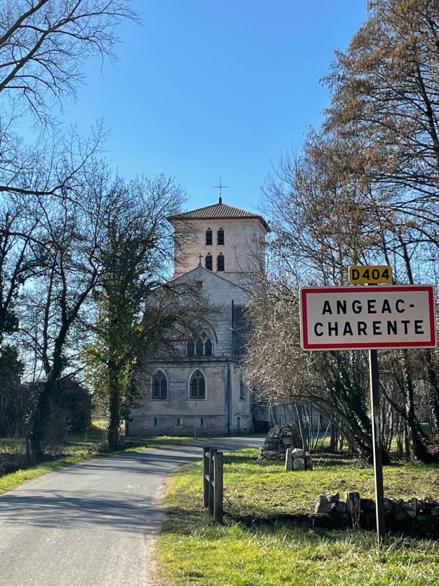 Le Grand Berger Chambres D'Hotes Angeac-Charente Εξωτερικό φωτογραφία